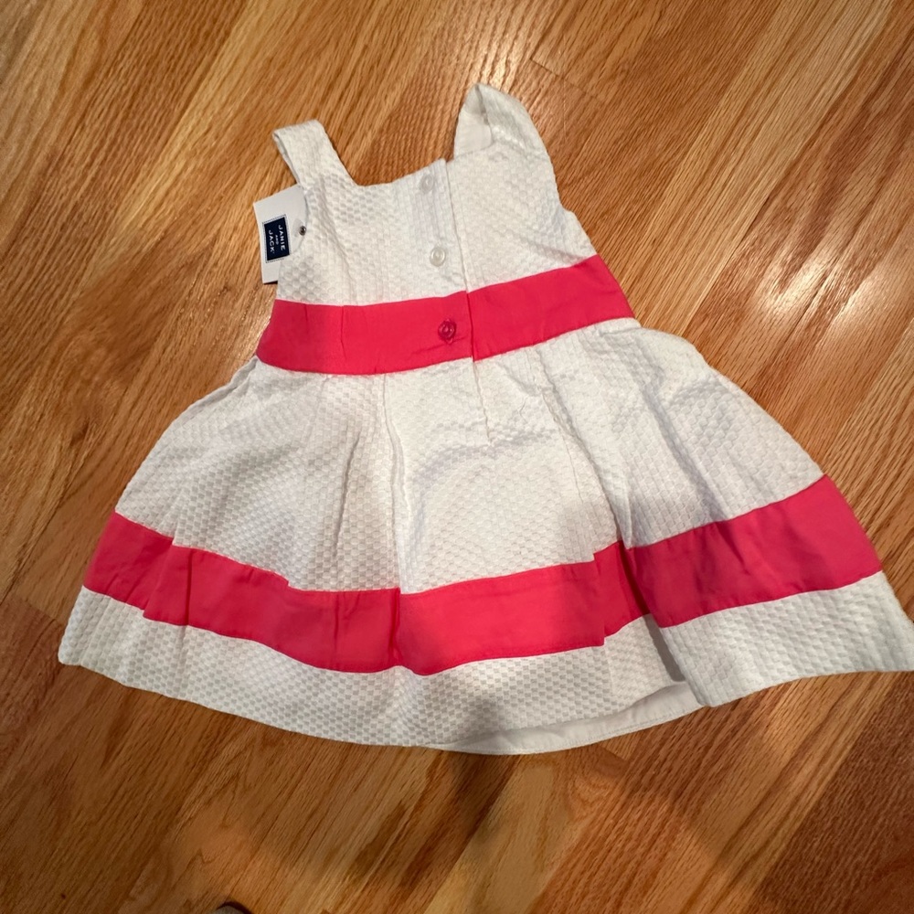 Janie and Jack  Kids White and Pink Dress. Adorable button back, amazing quality